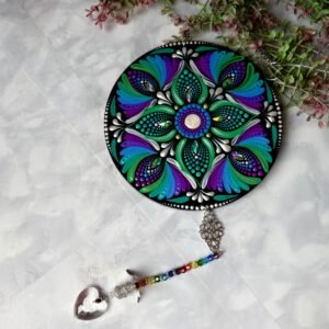 Mandala móvil verde y morado